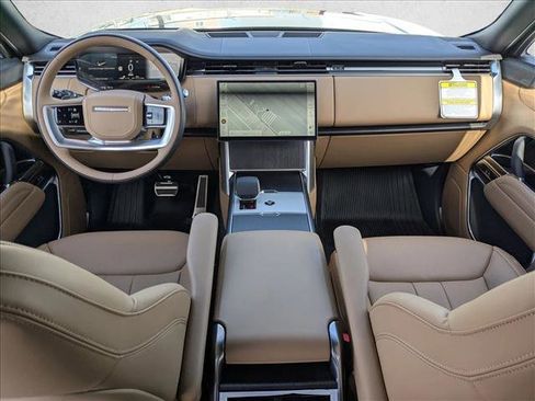 New 2025 Land Rover Range Rover SE image 15