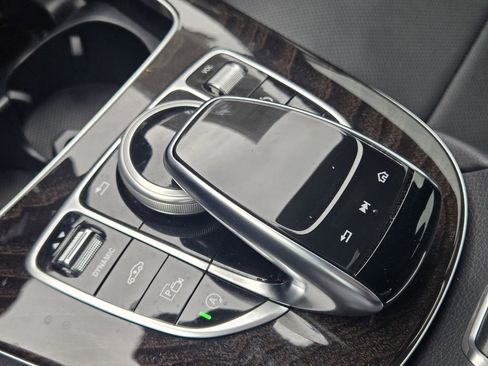 Used 2020 Mercedes-Benz E 450 4MATIC Sedan image 24