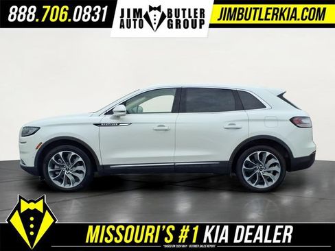 Used 2023 Lincoln Nautilus Reserve w/ Equipment Group 201A AWD/4WD image 4