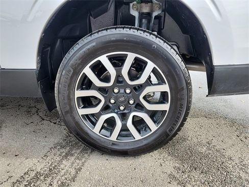 Used 2023 Ford Maverick Lariat w/ Lariat Luxury Package image 31