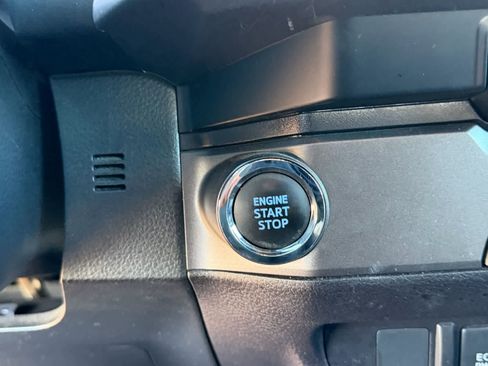 Used 2023 Toyota Tacoma TRD Off-Road image 16