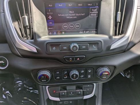 Used 2023 GMC Terrain SLE w/ Driver Convenience Package AWD/4WD image 22
