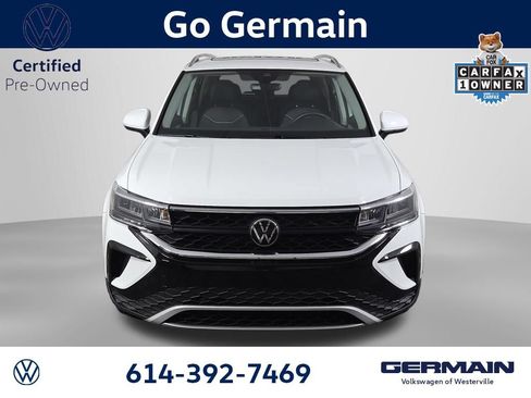 Certified 2023 Volkswagen Taos SE w/ Panoramic Sunroof Package FWD image 2
