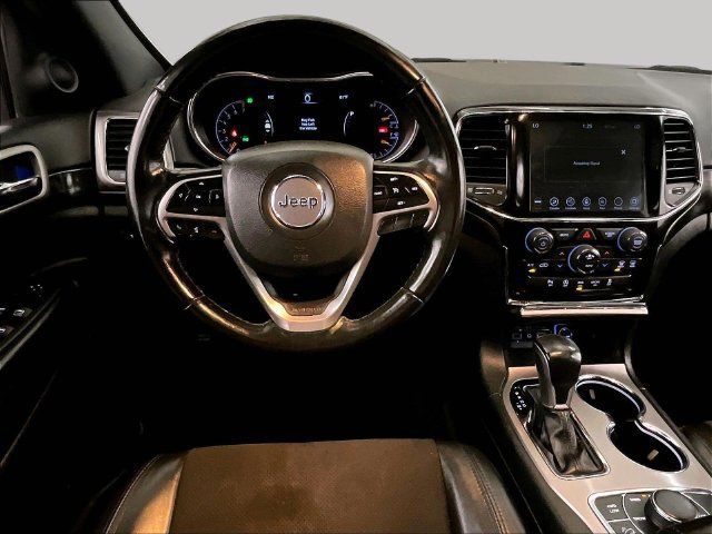 Used 2022 Jeep Grand Cherokee Laredo X AWD/4WD image 5