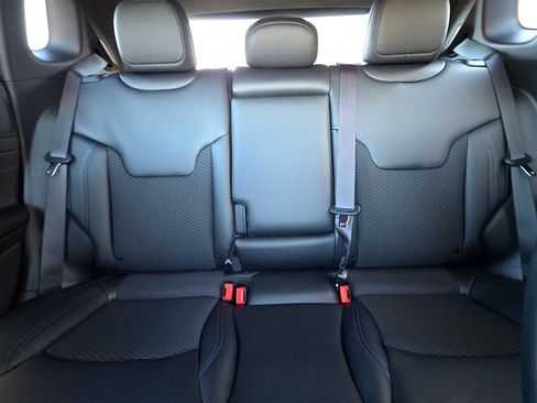 New 2026 Jeep Compass Latitude image 20