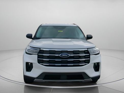 New 2026 Ford Explorer Active RWD image 8