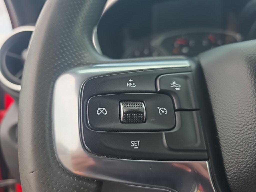 Used 2021 Chevrolet Blazer LT w/ Midnight/Sport Edition FWD image 17