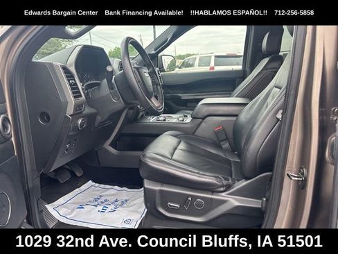 Used 2018 Ford Expedition XLT w/ Equipment Group 202A AWD/4WD image 15