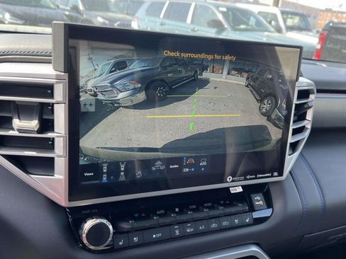 Used 2024 Toyota Tundra Platinum AWD/4WD image 29