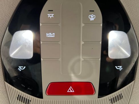 Used 2025 Kia K4 FWD image 55