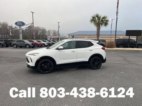 Used 2024 Buick Encore GX Sport Touring image 37