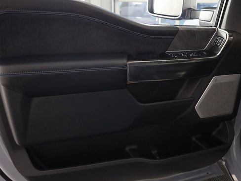 Used 2025 Ford F450 Platinum w/ FX4 Off-Road Package image 14