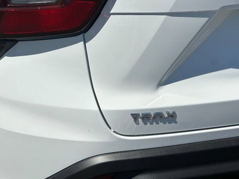 New 2026 Chevrolet Trax LS w/ LS Convenience Package FWD image 25