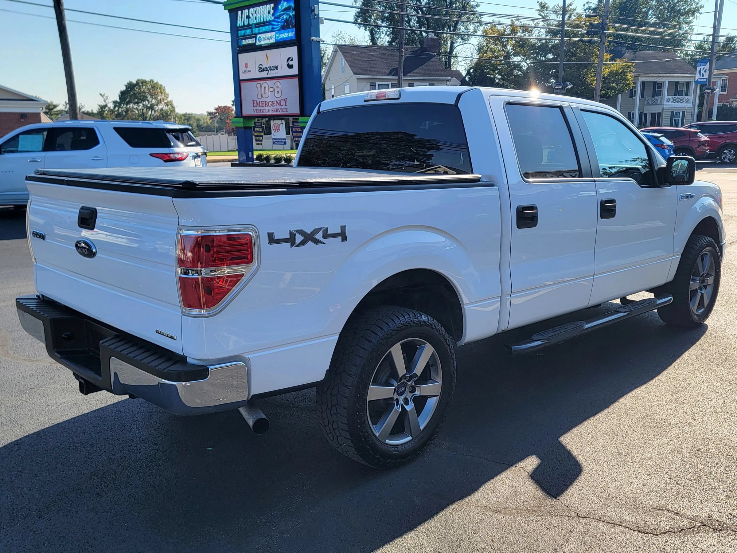 Used 2014 Ford F150 XLT w/ Equipment Group 301A Mid AWD/4WD image 4
