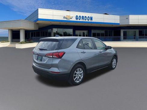 Used 2024 Chevrolet Equinox LS w/ LS Convenience Package FWD image 6