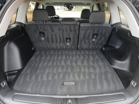 Certified 2023 Jeep Grand Cherokee Laredo X image 27