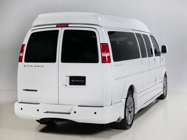 Used 2022 Chevrolet Express 2500 Extended w/ Enhanced Convenience Package RWD image 2