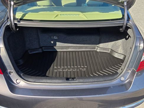 Used 2017 Honda Accord EX-L image 12