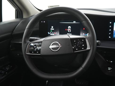 Used 2025 Nissan Murano SV AWD/4WD image 17