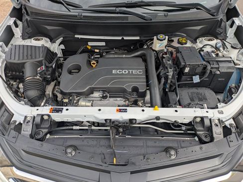 Used 2021 Chevrolet Equinox LS w/ LS Convenience Package image 8