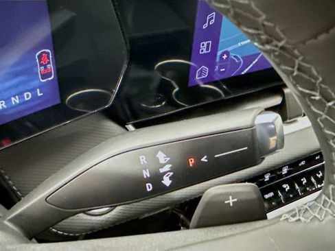 New 2026 Chevrolet Equinox LT image 18