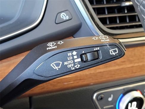 Used 2023 Audi Q5 2.0T Premium Plus image 31