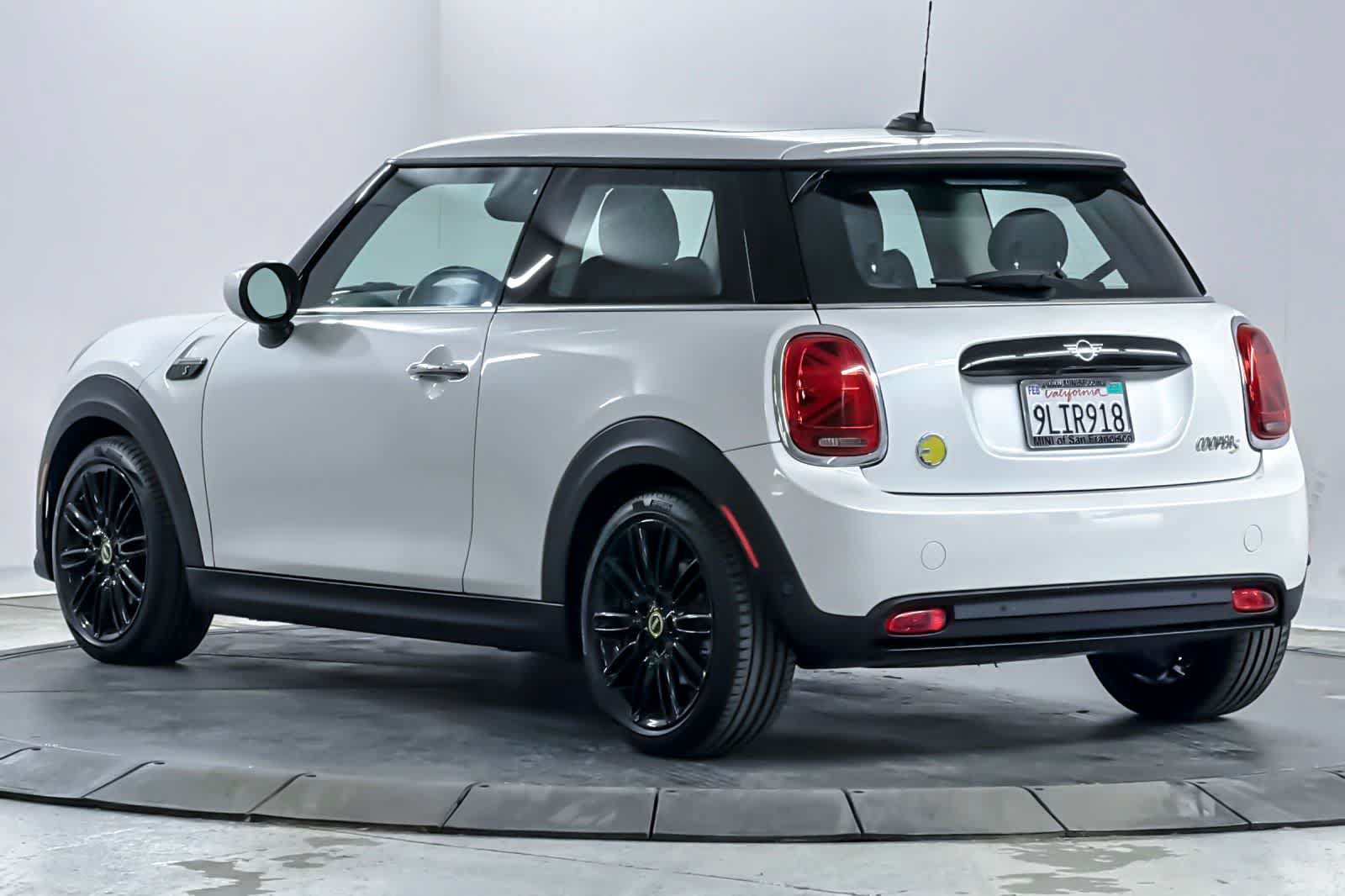 Used 2024 MINI Cooper SE FWD image 6