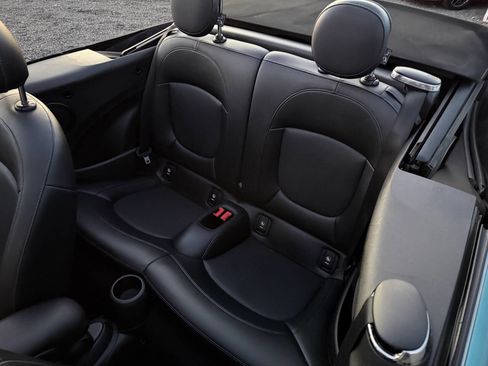 Used 2019 MINI Cooper Convertible w/ Signature Upholstery Package image 29