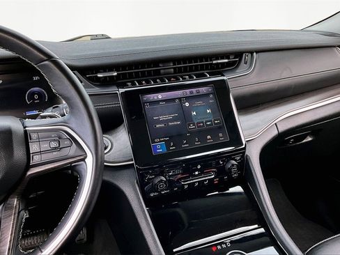 Used 2022 Jeep Grand Cherokee L Limited image 6