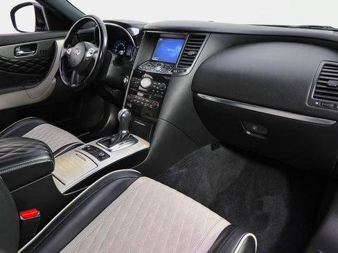 Used 2017 INFINITI QX70 AWD w/ Limited Package image 13