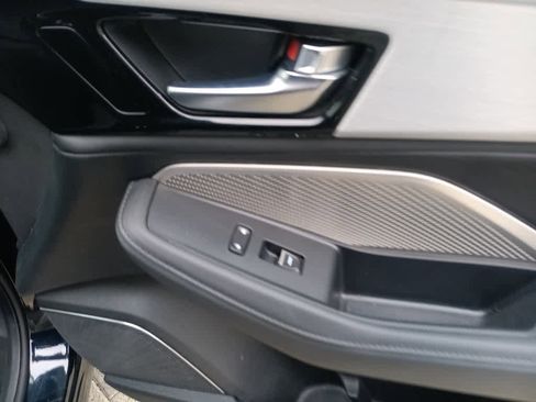 Used 2023 Acura MDX SH-AWD image 29