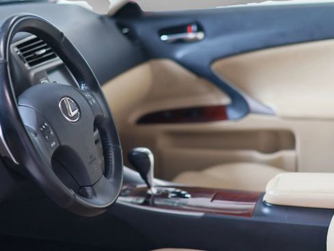 Used 2008 Lexus IS 250 AWD image 8