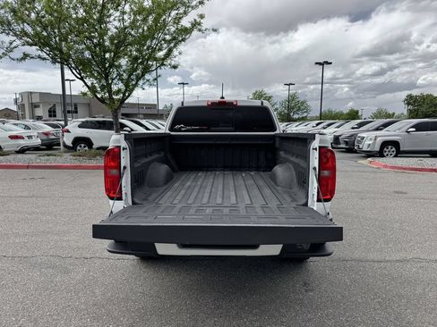 Used 2022 Chevrolet Colorado LT w/ LT Convenience Package RWD image 9