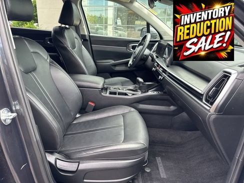 Used 2024 Kia Sorento S AWD/4WD image 27