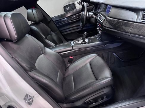 Used 2014 BMW 750Li xDrive 750Li xDrive Sedan 4D image 17