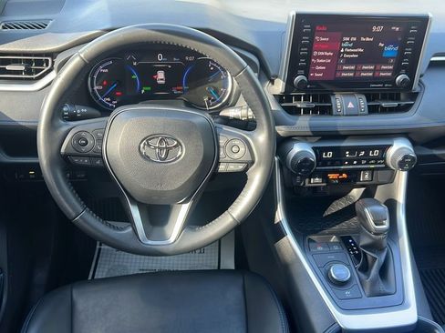 Used 2021 Toyota RAV4 XSE w/ XSE Grade Weather Package AWD/4WD image 12