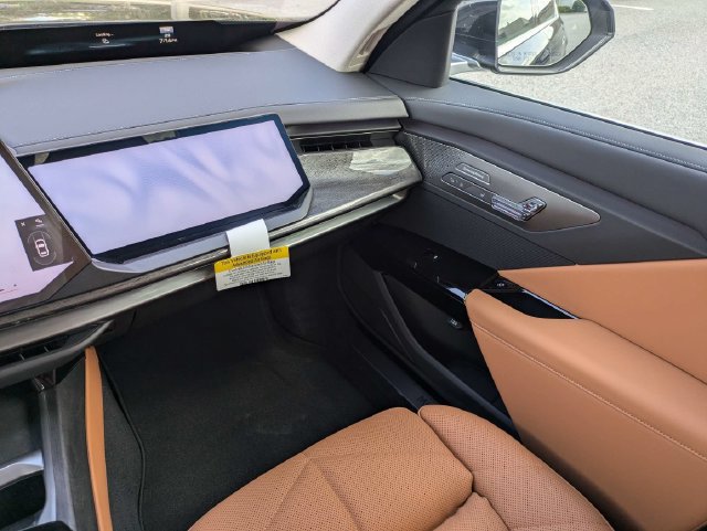 New 2027 BMW 740i RWD image 17