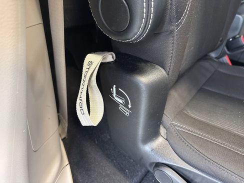 Used 2023 Chrysler Voyager LX image 47