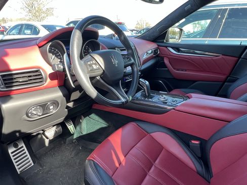 Used 2020 Maserati Levante S GranSport image 17