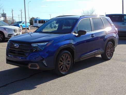 Used 2025 Subaru Forester Sport AWD/4WD image 8