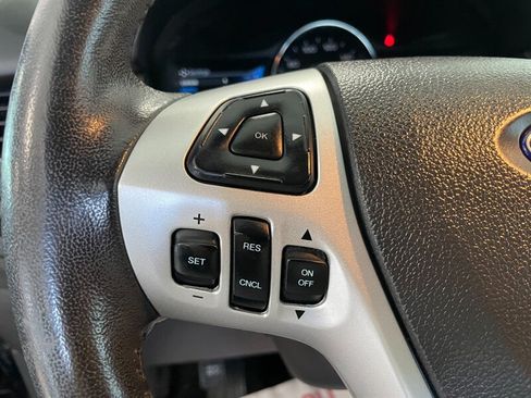 Used 2014 Ford Edge SEL w/ Driver Entry Package FWD image 10