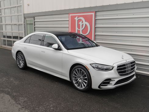 Used 2023 Mercedes-Benz S 580 4MATIC Sedan image 55