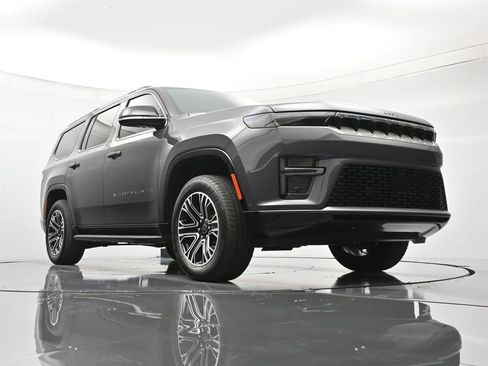 New 2026 Jeep Grand Wagoneer 4WD image 39