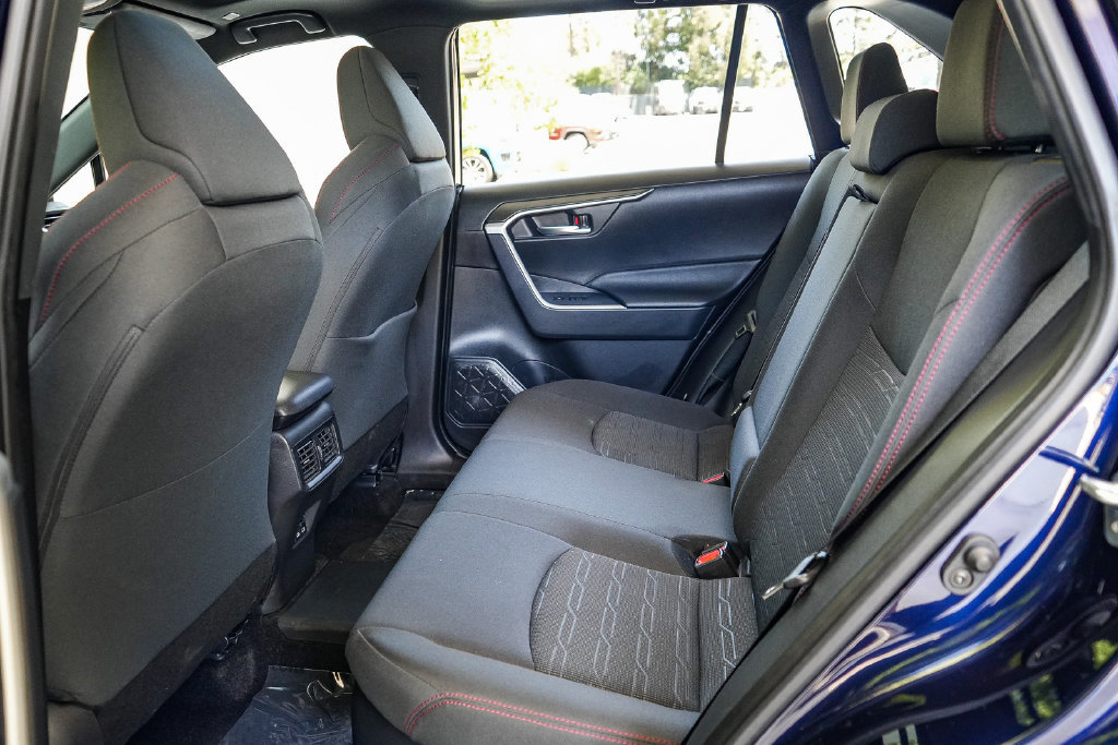 Used 2023 Toyota RAV4 SE w/ Weather & Moonroof Package AWD/4WD image 18
