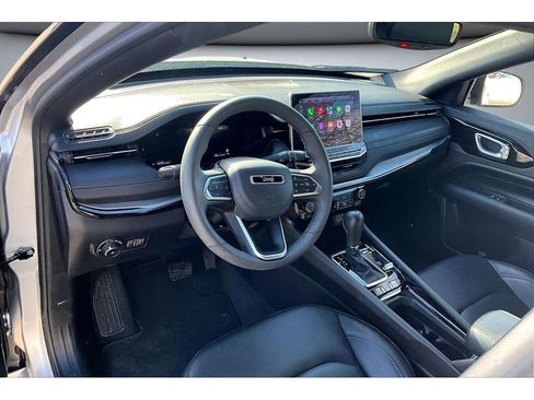 Used 2025 Jeep Compass Limited w/ High Altitude Package image 14