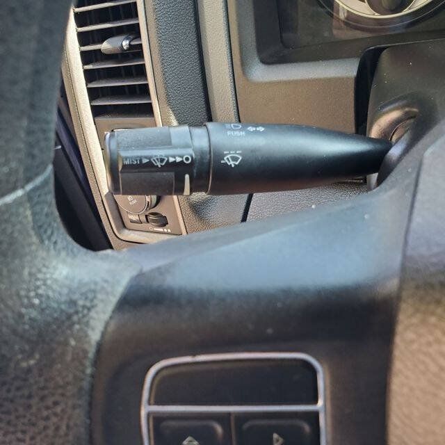 Used 2014 RAM 1500 Express AWD/4WD image 23