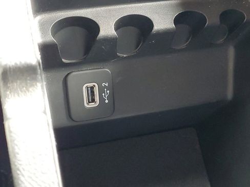 Used 2021 Jeep Cherokee Trailhawk w/ Comfort/Convenience Group image 19