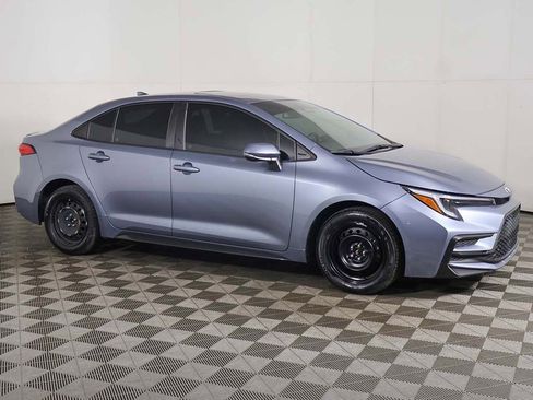 Used 2024 Toyota Corolla SE w/ SE Premium Package FWD image 13