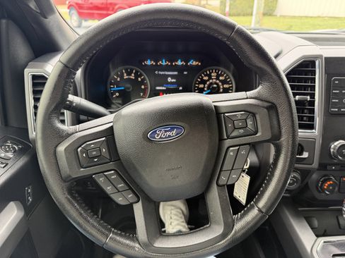 Used 2016 Ford F150 XLT w/ Equipment Group 301A Mid image 16