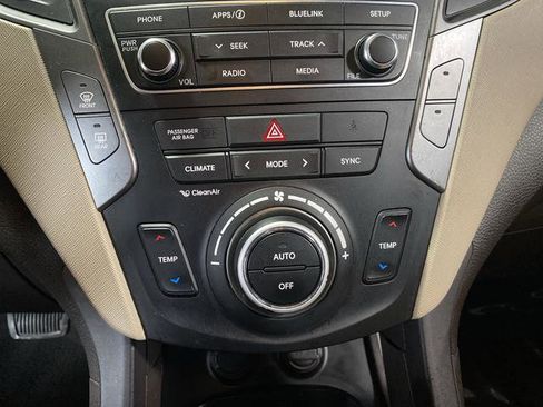 Used 2017 Hyundai Santa Fe Sport image 16